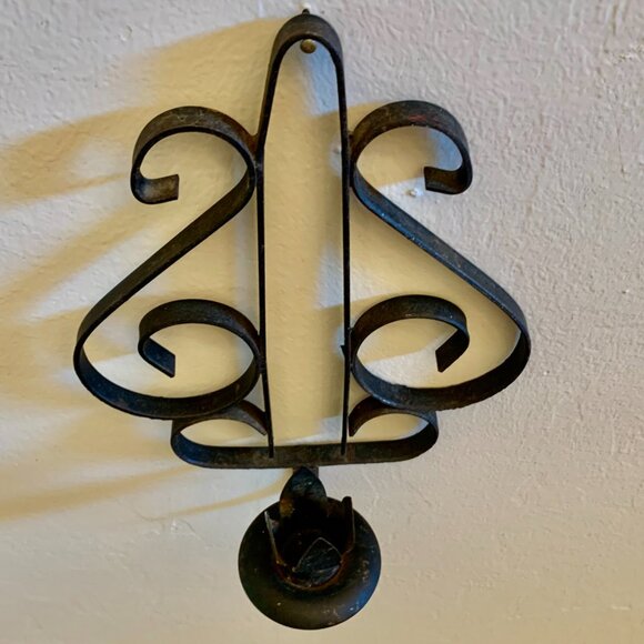 Black Metal Vintage MCM Brutalist Scroll Candle Sconces With Petal Cups Set of 2 - Picture 3 of 3
